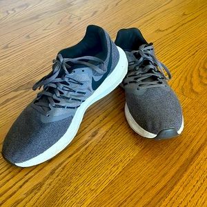 Mens nike sneakers